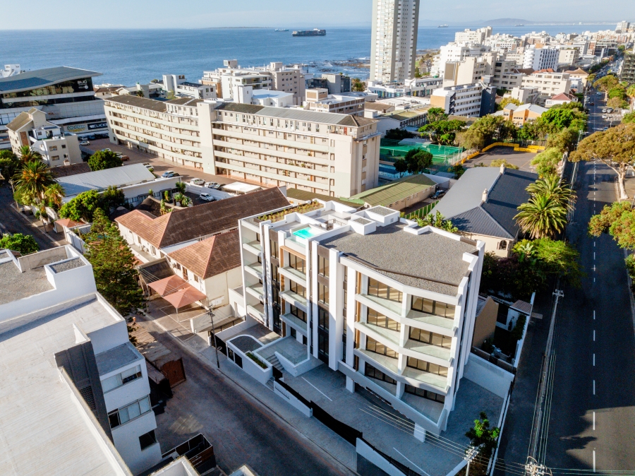 1 Bedroom Property for Sale in Sea Point Western Cape